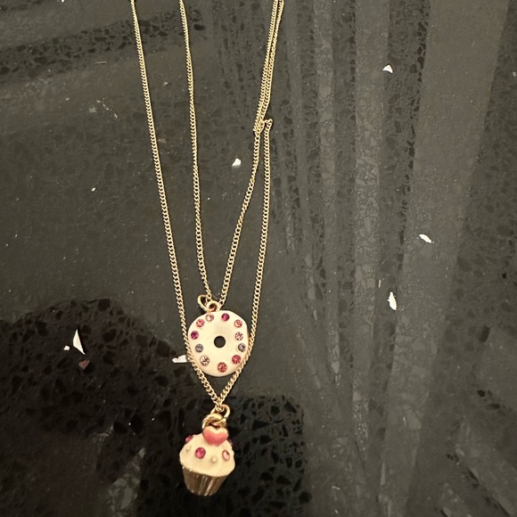 Donut and muffin necklace set by joe fresh - Picture 1 of 3